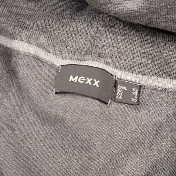 MEXX Short Sleeve Turtleneck pull over solid gray knit Sweater like new xs size - Picture 4 of 6